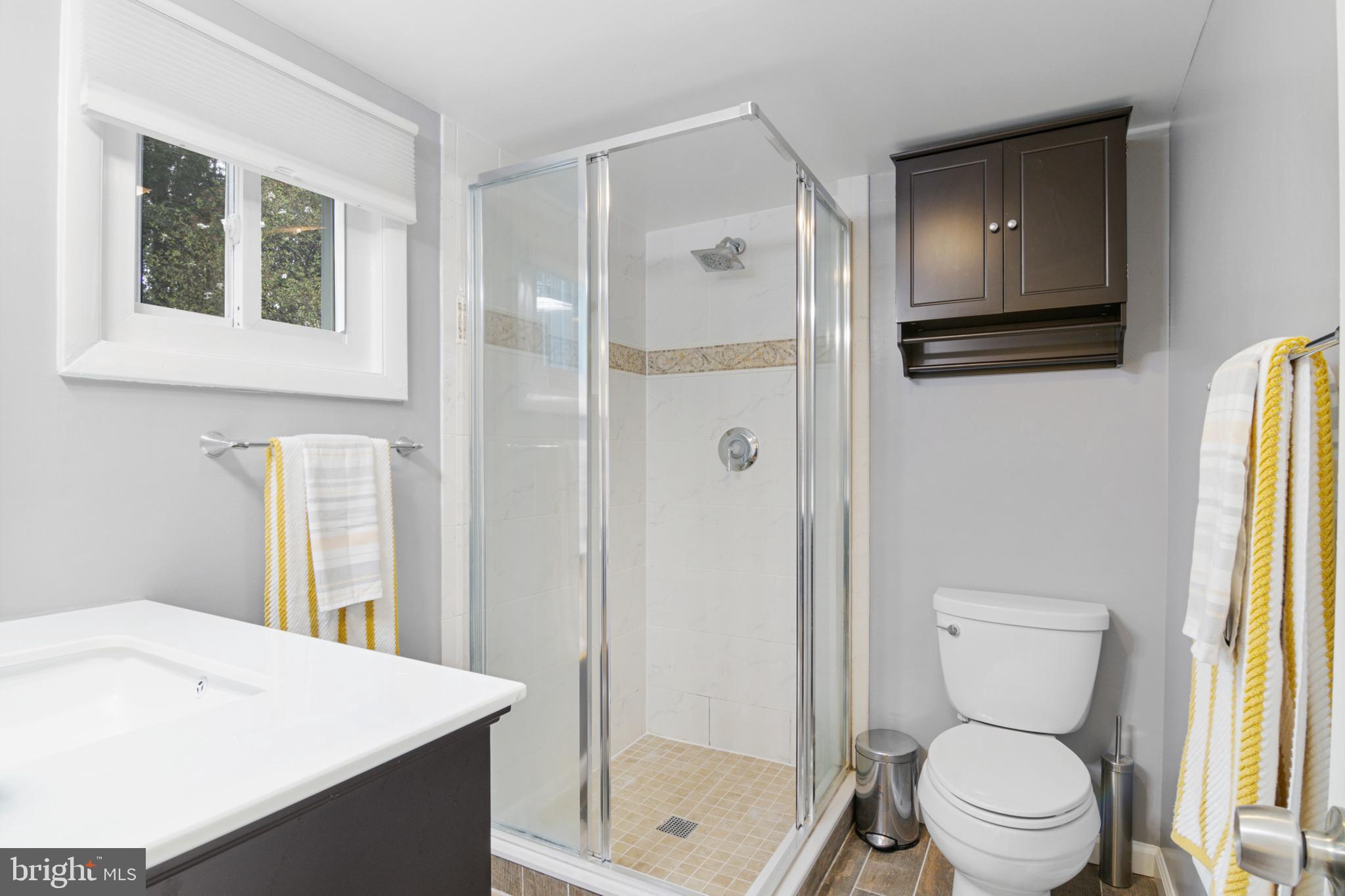 5409 Manorfield Road Rockville, MD 20853 - Photo 37 of 51 Master Bathroom (upper level)