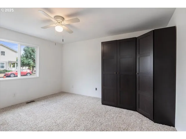 $379,900 | 306 Southeast Pine Street, Albany, OR 97321