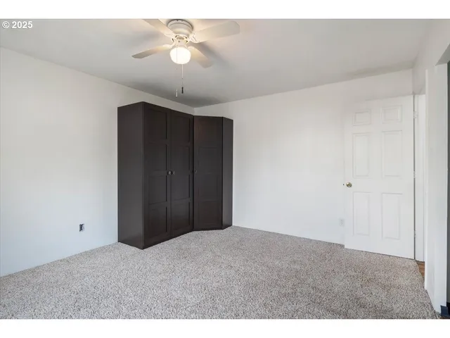 $379,900 | 306 Southeast Pine Street, Albany, OR 97321