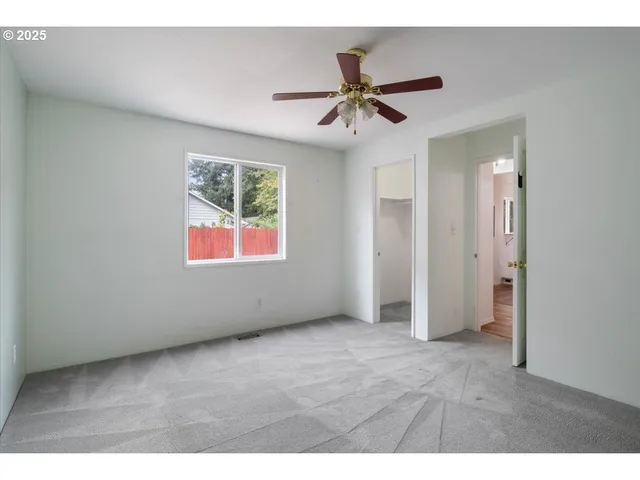 $379,900 | 306 Southeast Pine Street, Albany, OR 97321