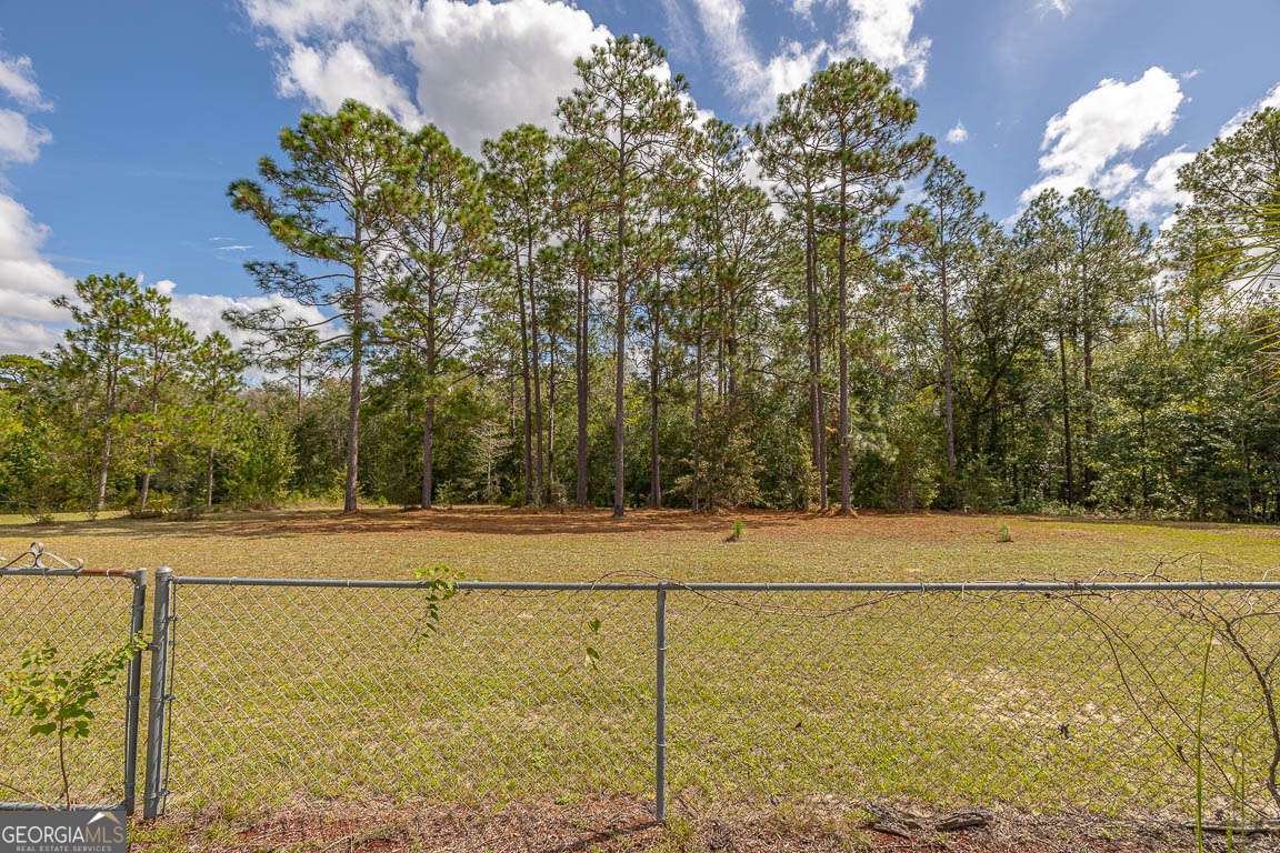 220 Chickasaw Road Hoboken, GA 31542 - Photo 27 of 55 a view of a tennis court