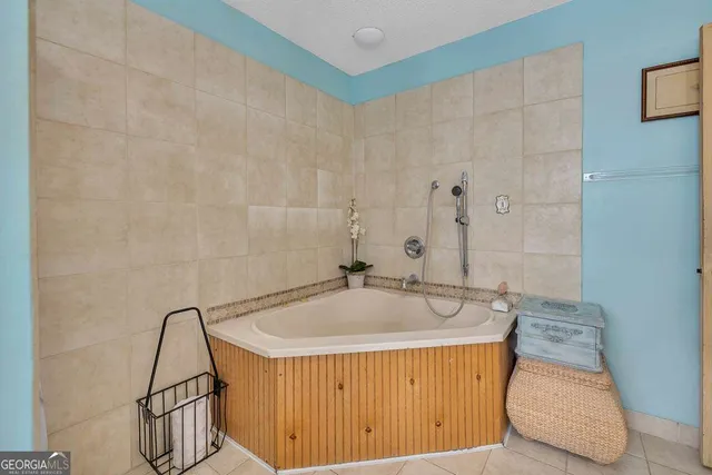 $353,000 | 220 Chickasaw Road, Hoboken, GA 31542