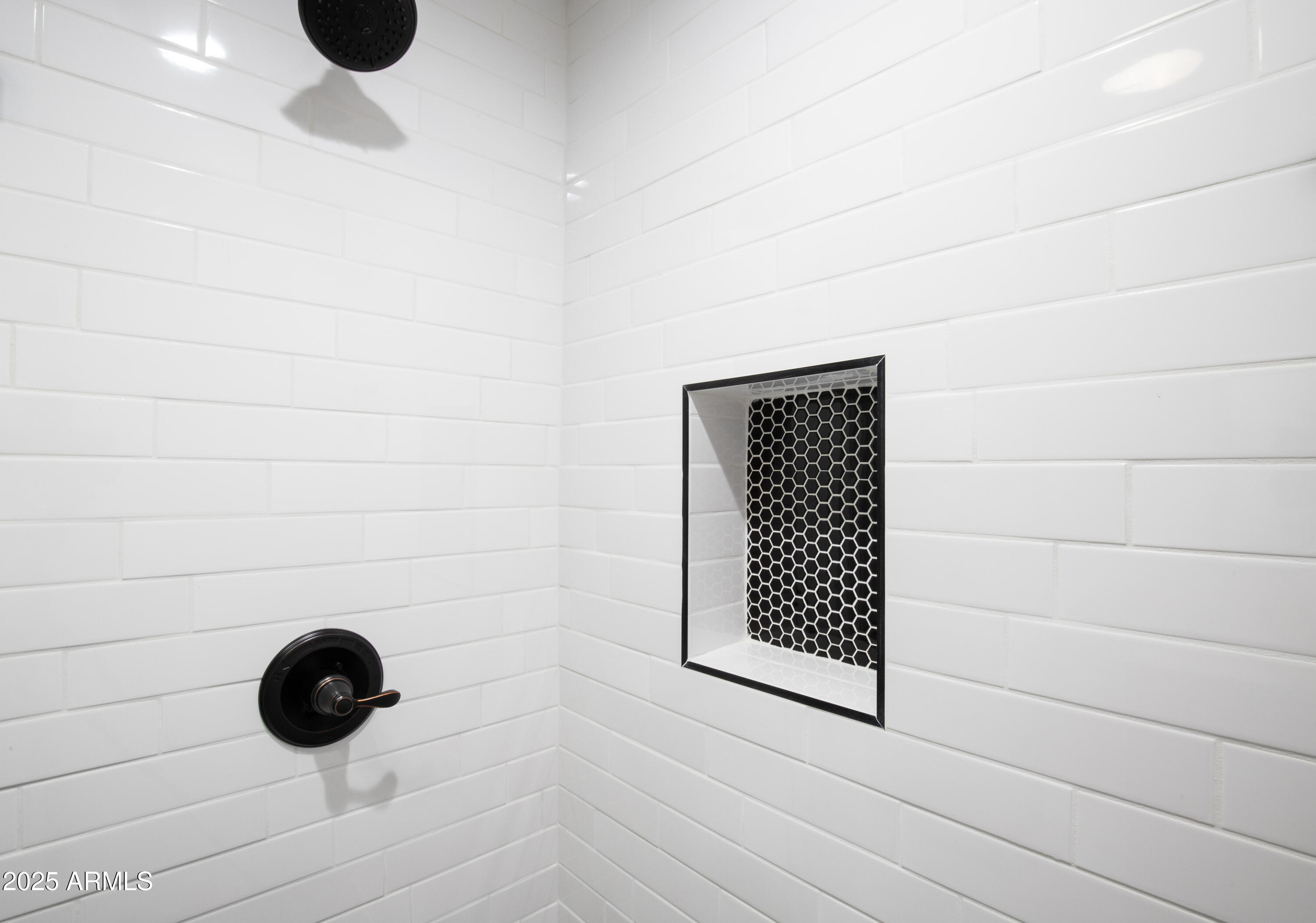 516 West Rancho Drive Phoenix, AZ 85013 - Photo 19 of 46 a view of shower