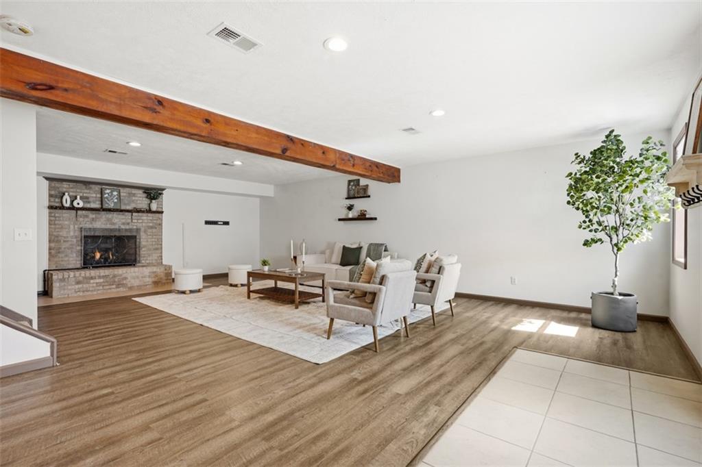 8517 Wittmer Road Pittsburgh, PA 15237 - Photo 11 of 46 a living room with furniture and potted plants