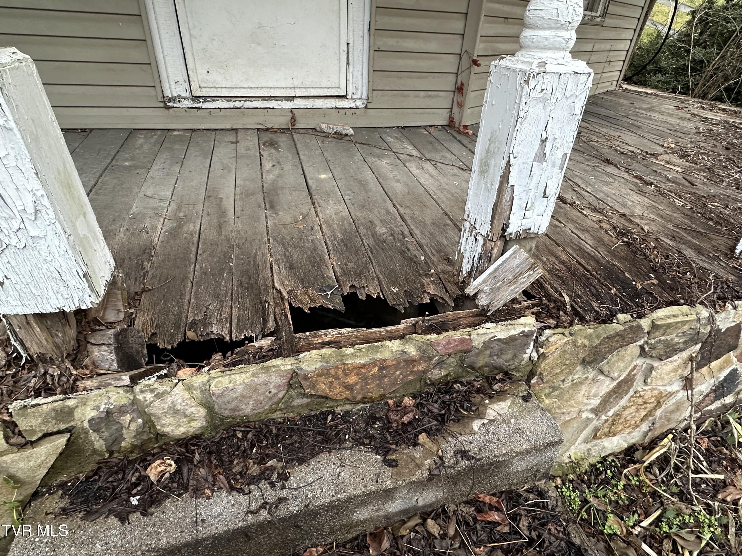 145 Cedar Branch Road Saltville, VA 24370 - Photo 46 of 64 IMG_0160