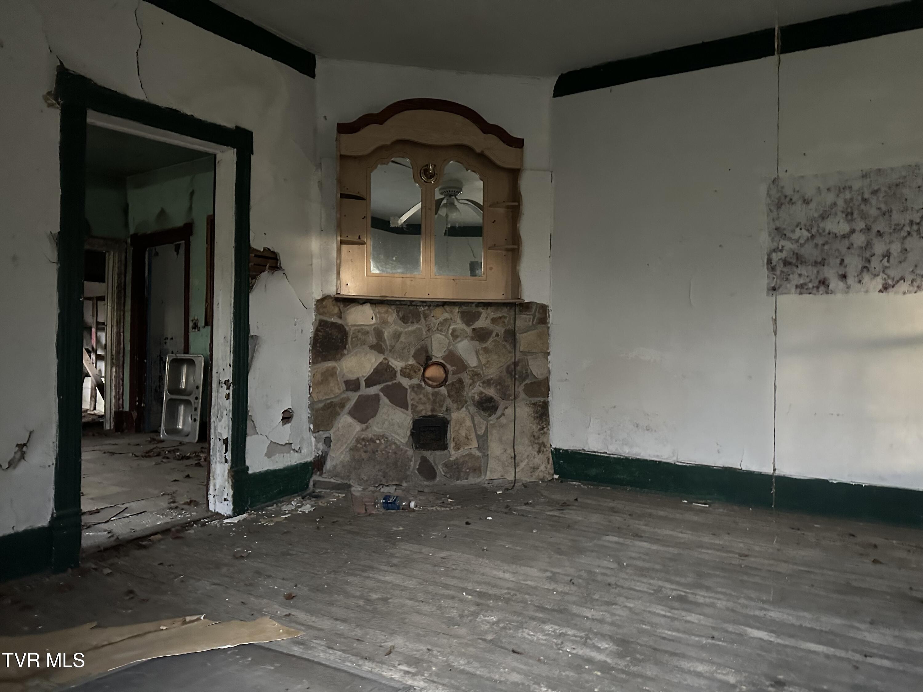 145 Cedar Branch Road Saltville, VA 24370 - Photo 49 of 64 IMG_0177