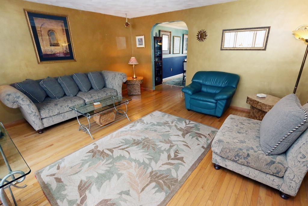 18 Constitution Road Stoneham, MA 02180 - Photo 13 of 26 Gallery Image 13