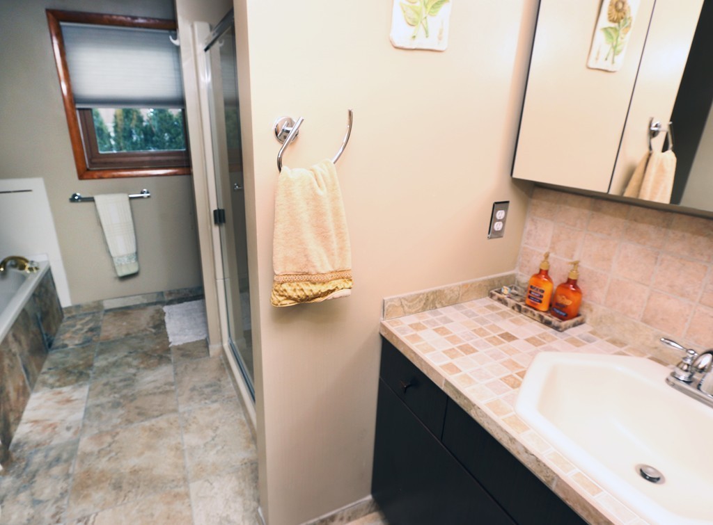 18 Constitution Road Stoneham, MA 02180 - Photo 10 of 26 Gallery Image 10