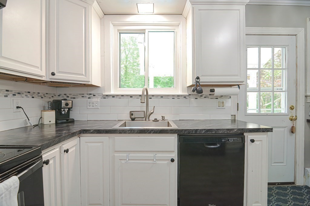 25 Arrow Road Norton, MA 02766 - Photo 15 of 40 Gallery Image 15