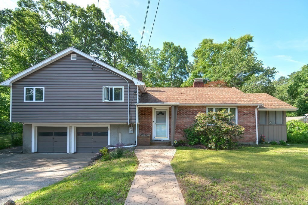 25 Arrow Road Norton, MA 02766 - Photo 4 of 40 Gallery Image 4