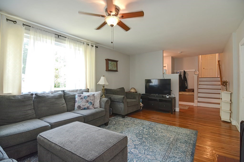 25 Arrow Road Norton, MA 02766 - Photo 7 of 40 Gallery Image 7