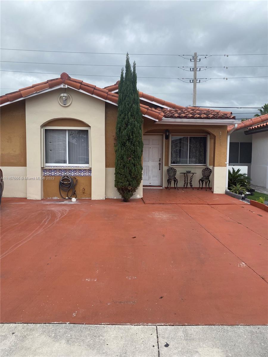a view of a house with a outdoor space