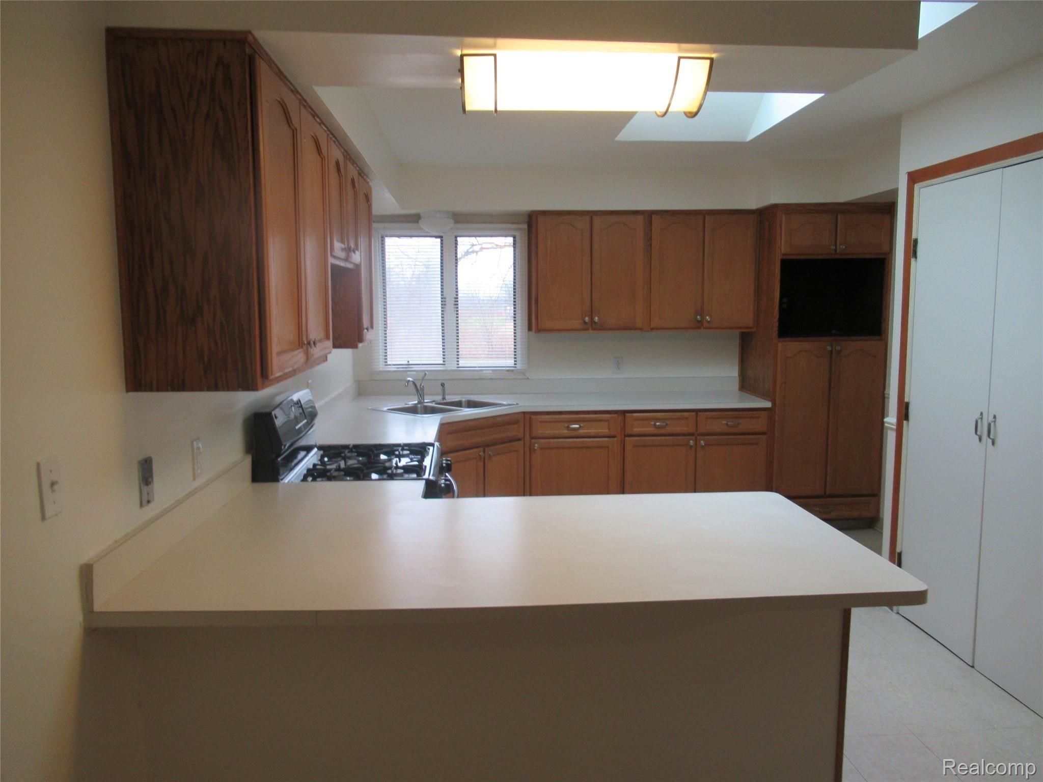 8205 Wayne Road Romulus, MI 48174 - Photo 17 of 26 IMG_4438.JPG