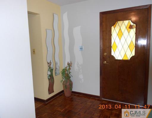 28 Springhouse Road Asbury Park, NJ 07712 - Photo 2 of 25 Gallery Image 2