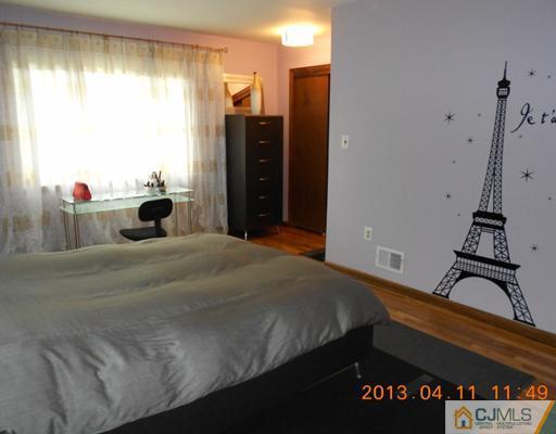 28 Springhouse Road Asbury Park, NJ 07712 - Photo 16 of 25 Gallery Image 16
