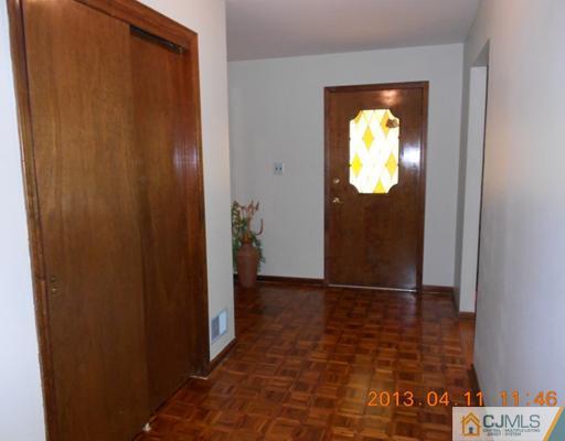 28 Springhouse Road Asbury Park, NJ 07712 - Photo 3 of 25 Gallery Image 3