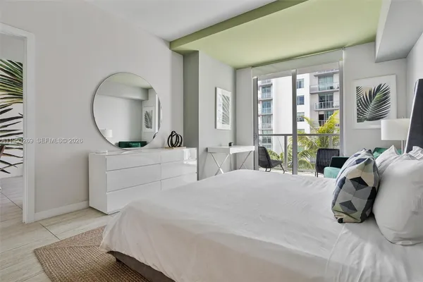 $529,000 | 3900 Biscayne Boulevard, Unit N819, Miami, FL 33137