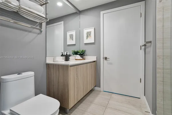 $529,000 | 3900 Biscayne Boulevard, Unit N819, Miami, FL 33137