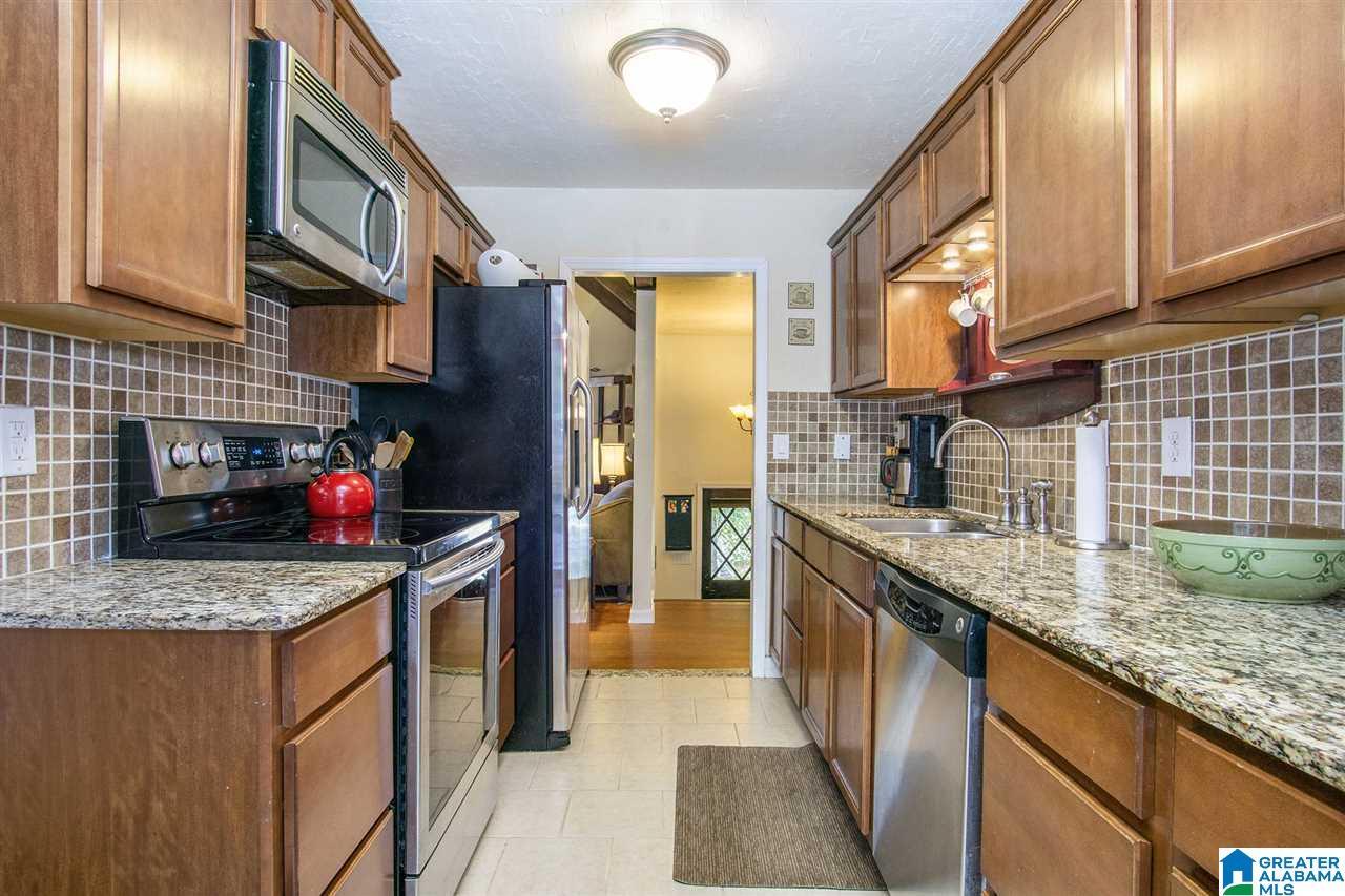 4617 Chablis Way Birmingham, AL 35244 - Photo 8 of 26