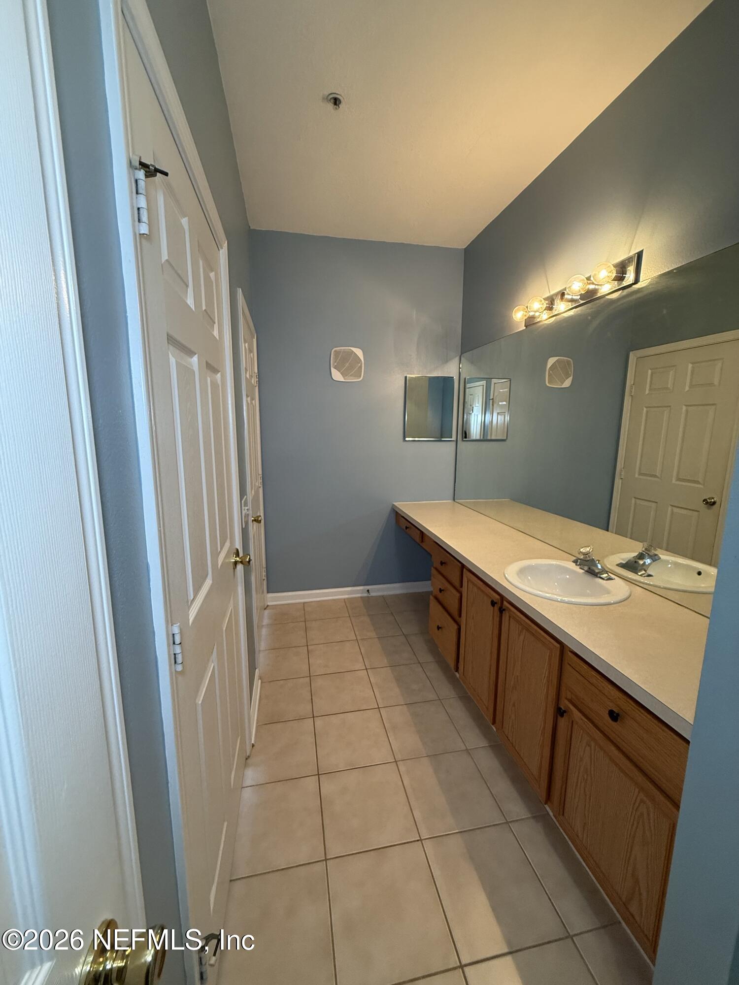 7990 Baymeadows Road, Unit 829 Jacksonville, FL 32256 - Photo 28 of 34 IMG_3457