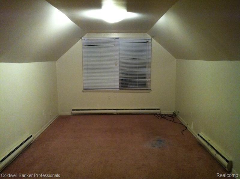 5800 Audubon Road Detroit, MI 48224 - Photo 13 of 17 Upstairs bedroom