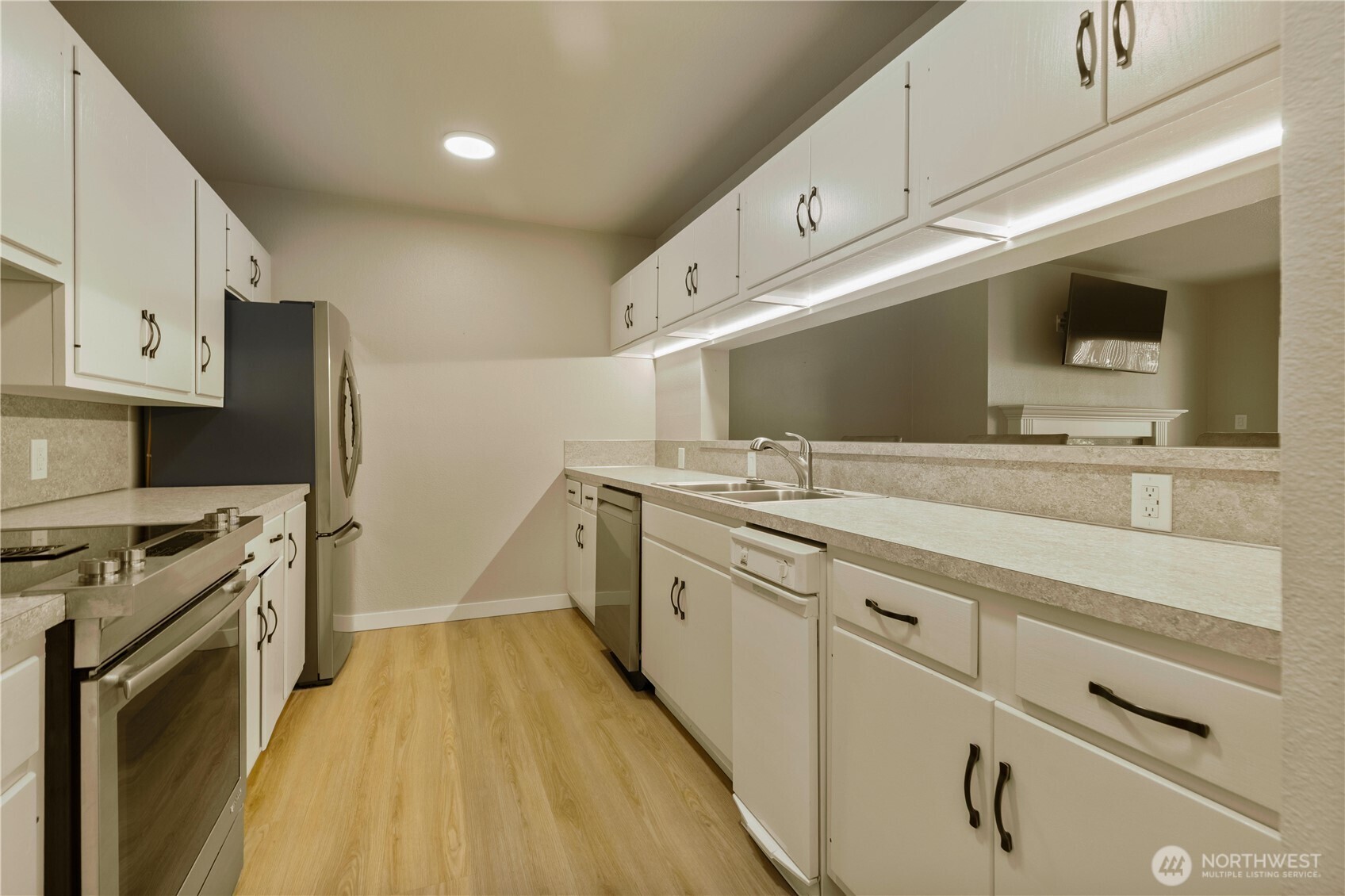 2021 North Laventure Road, Unit 107 Mount Vernon, WA 98273 - Photo 9 of 25