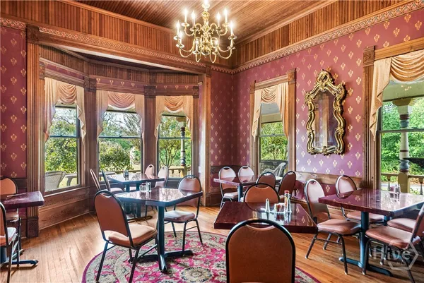 $1,800,000 | 323 North Main Street, Swainsboro, GA 30401