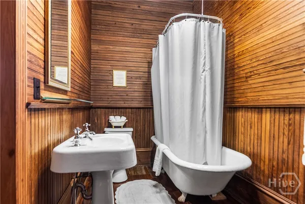 $1,800,000 | 323 North Main Street, Swainsboro, GA 30401