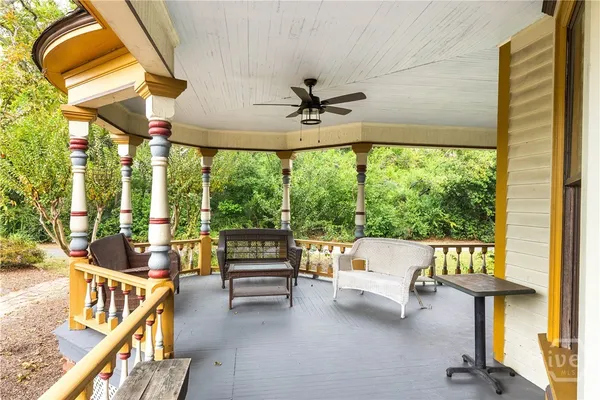 $1,800,000 | 323 North Main Street, Swainsboro, GA 30401