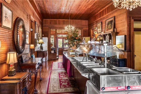 $1,800,000 | 323 North Main Street, Swainsboro, GA 30401