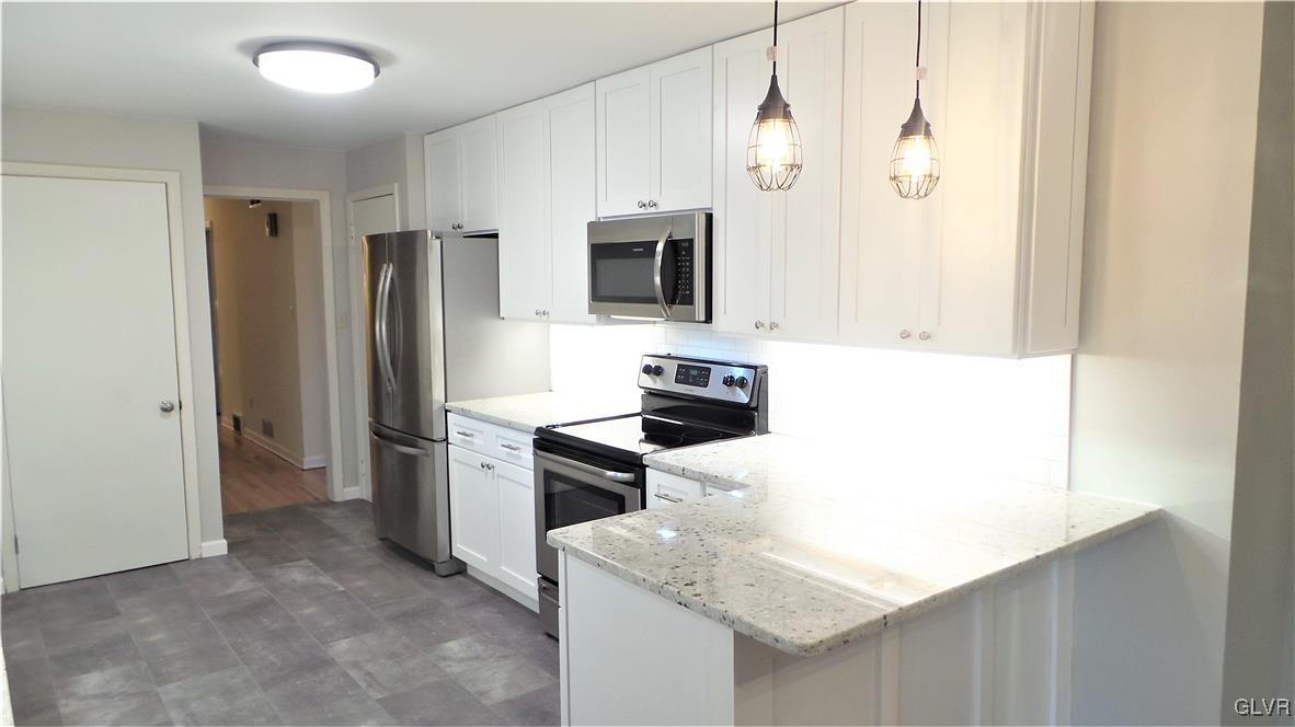 3708 Hickory Hill Road Bethlehem, PA 18015 - Photo 8 of 20 Gallery Image 8