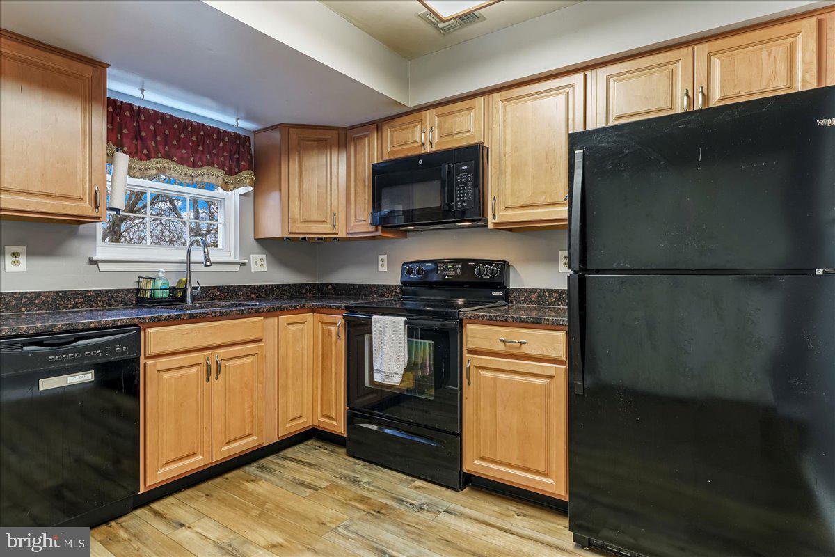 328 McIntosh Road, Unit 1 West Chester, PA 19382 - Photo 3 of 20 Updated Kitchen