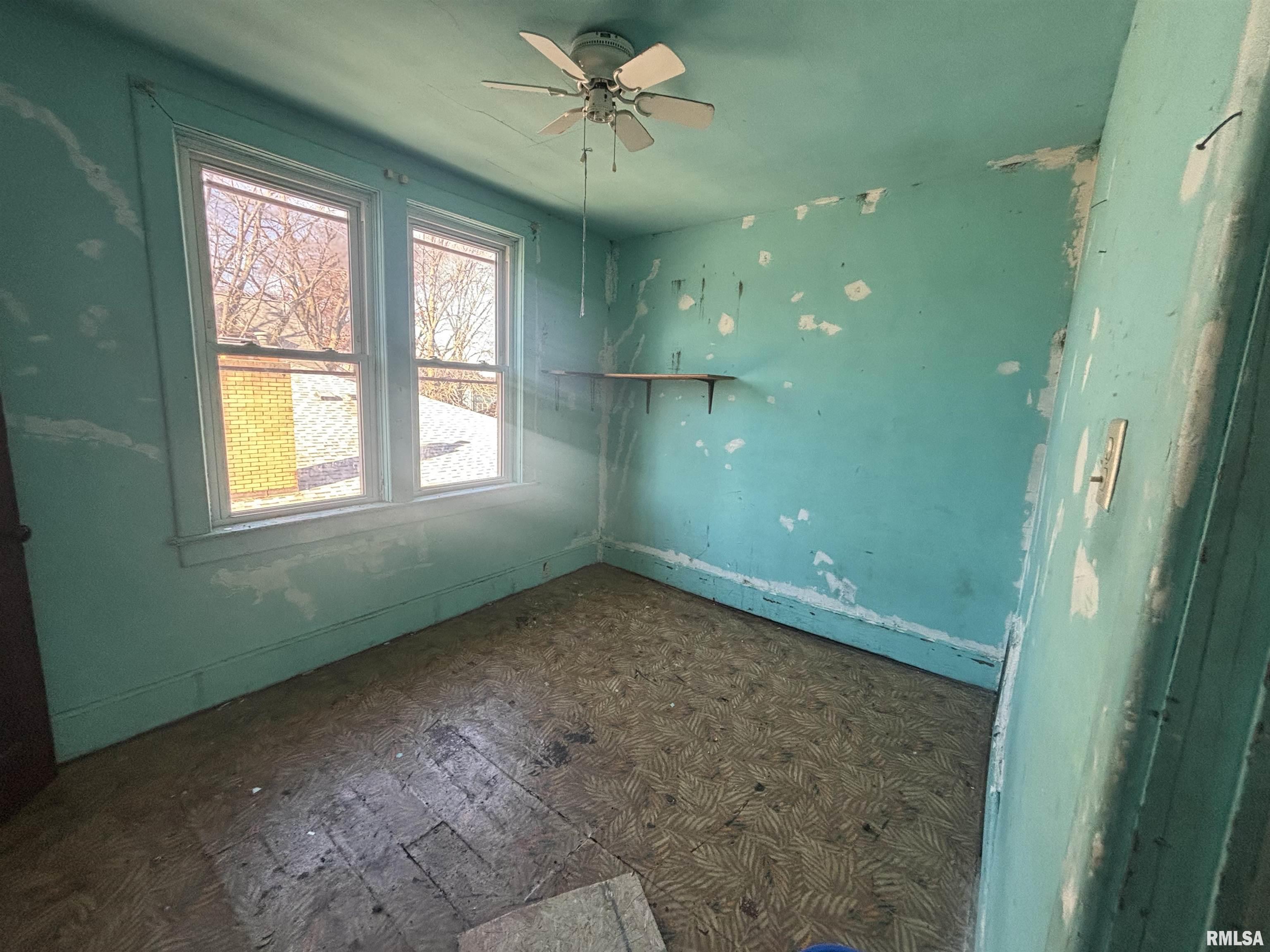 717 Hillyer Street Pekin, IL 61554 - Photo 4 of 6