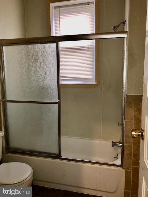 14 South Tremont Road Baltimore, MD 21229 - Photo 2 of 8 bath
