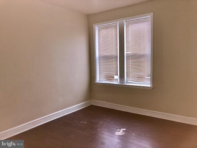 14 South Tremont Road Baltimore, MD 21229 - Photo 3 of 8 bedroom