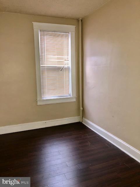 14 South Tremont Road Baltimore, MD 21229 - Photo 4 of 8 bedroom