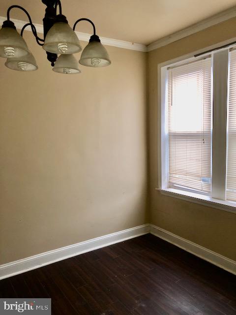 14 South Tremont Road Baltimore, MD 21229 - Photo 5 of 8 dining room