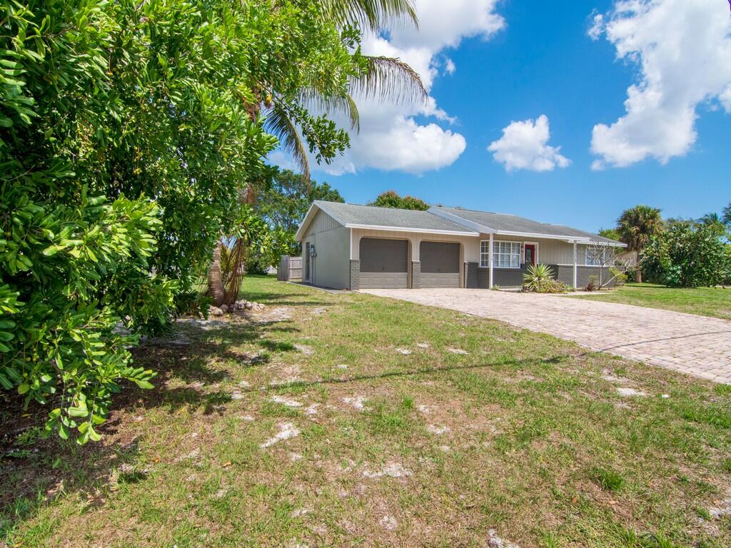 1511 Southeast Portillo Road Port St. Lucie, FL 34952 - Photo 24 of 45 Image21