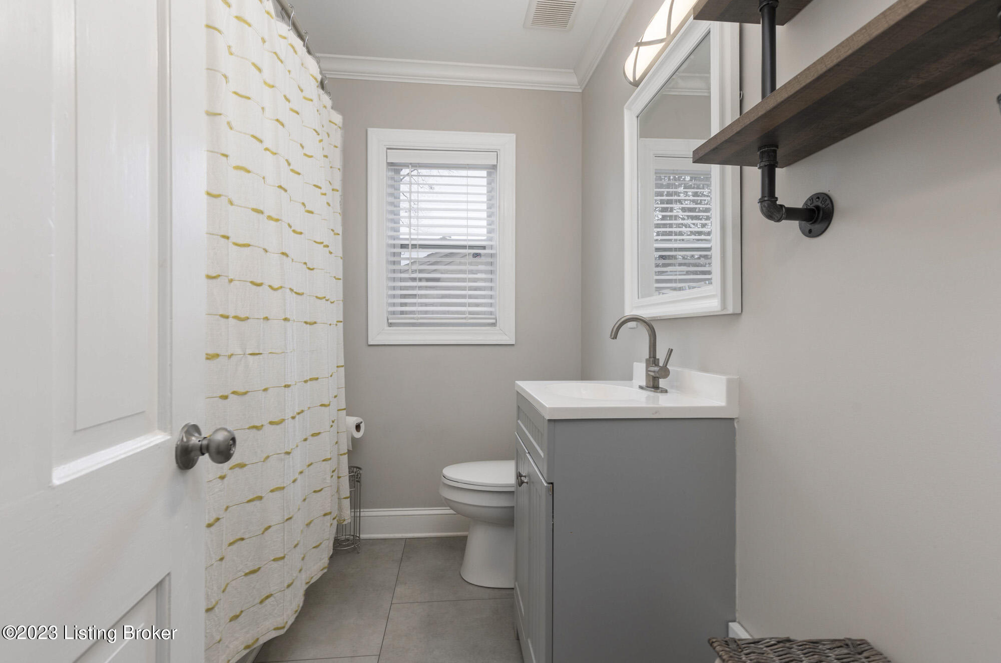 121 South Hampton Road Louisville, KY 40222 - Photo 24 of 46 Hampton025