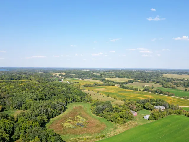 $999,999 | 3665 Pleason Avenue Northwest, Annandale, MN 55302