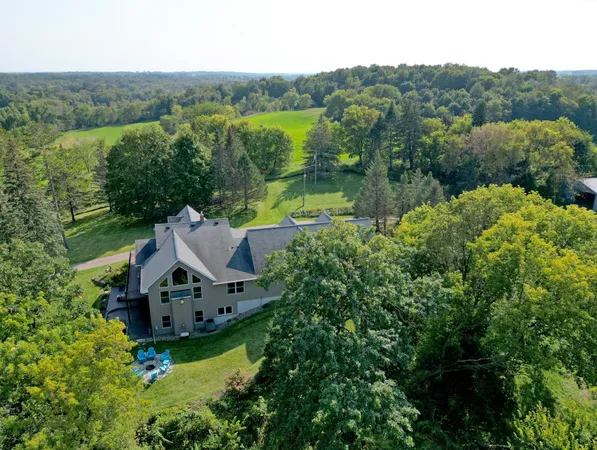 $999,000 | 3665 Pleason Avenue Northwest, Annandale, MN 55302