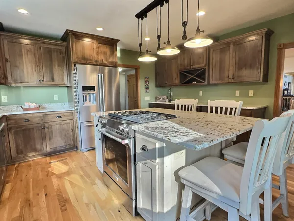 $999,000 | 3665 Pleason Avenue Northwest, Annandale, MN 55302