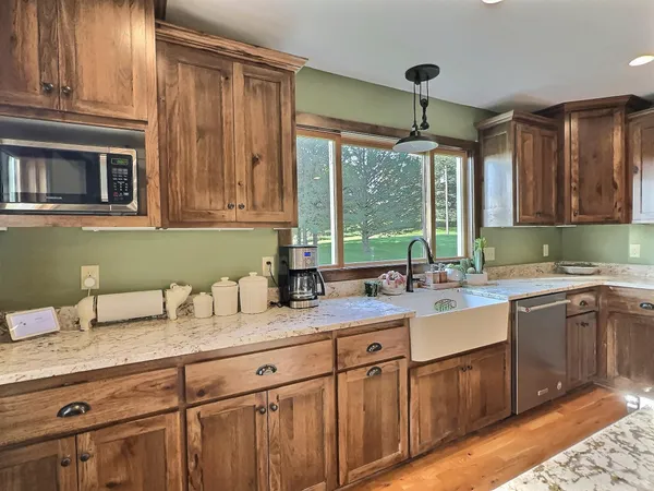 $999,000 | 3665 Pleason Avenue Northwest, Annandale, MN 55302