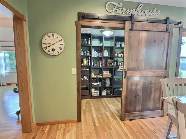 $999,999 | 3665 Pleason Avenue Northwest, Annandale, MN 55302