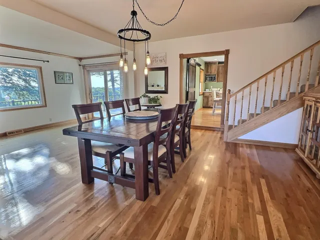 $999,999 | 3665 Pleason Avenue Northwest, Annandale, MN 55302