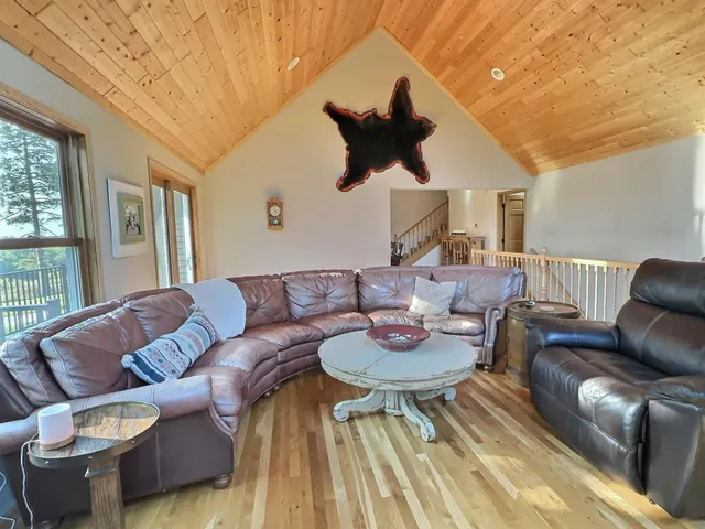 $999,999 | 3665 Pleason Avenue Northwest, Annandale, MN 55302