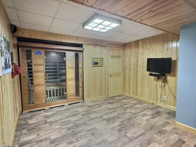 $999,999 | 3665 Pleason Avenue Northwest, Annandale, MN 55302