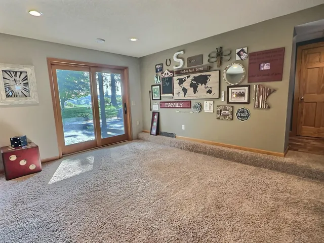 $999,999 | 3665 Pleason Avenue Northwest, Annandale, MN 55302