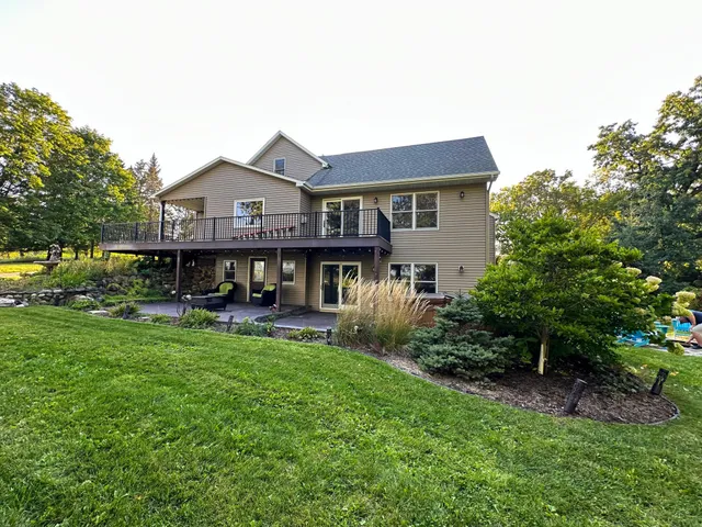 $999,999 | 3665 Pleason Avenue Northwest, Annandale, MN 55302