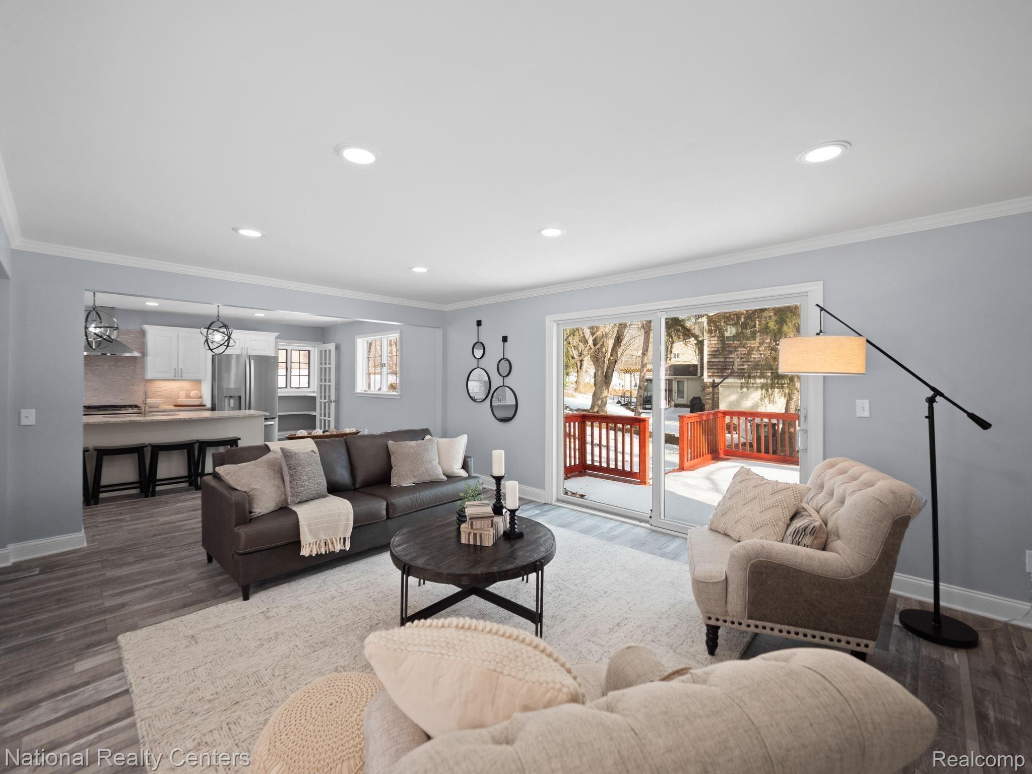 755 Lake Forest Road Rochester, MI 48309 - Photo 31 of 66 Family Room-You're Home